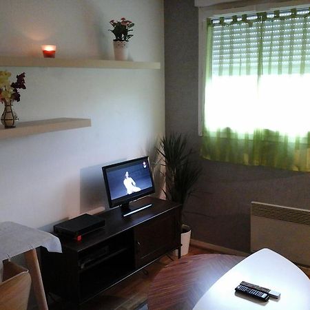Ferienwohnung Beau Studio Noisy-Le-Grand Zimmer foto